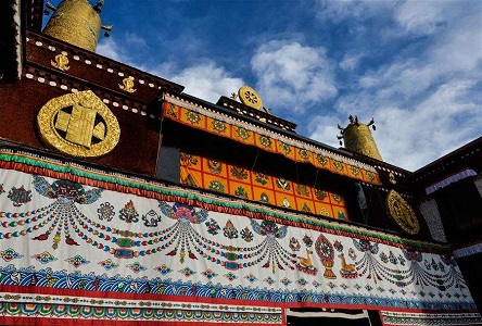 Jokhang Temple.jpg