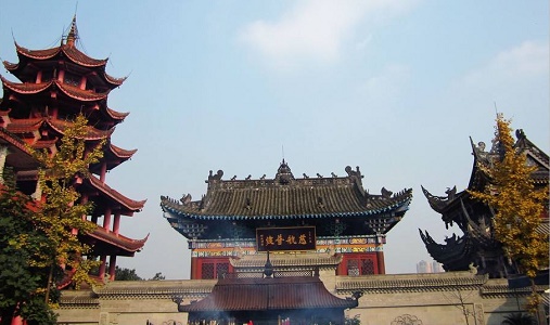 Baolun Temple.jpg