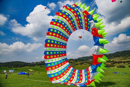 Kite festival in Fairy Mountain.jpg