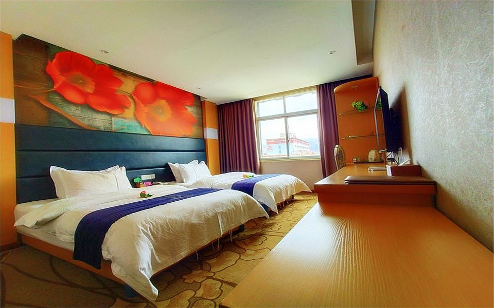 Sunshine Elegant Standard Room